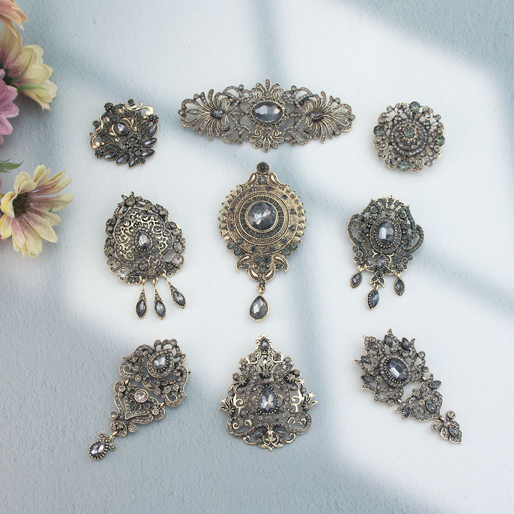 Ethnic Chic Fashion - เข็มกลัดสไตล์วินเทจแบบอาหรับคูร์ด ประดับด้วยคริสตัลสีเทา สำหรับผู้หญิง สีทองโบราณ เครื่องประดับงานแต่งงานแบบดั้งเดิมของชาวเนปาล