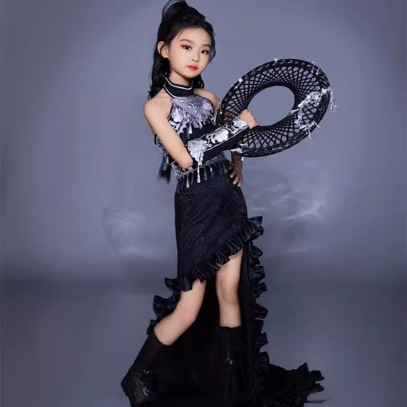 ชุดเดรสเด็กผู้หญิงแบบกระโปรงยา - Ethnic Fashion Runway บทวิจารณ์และราคา