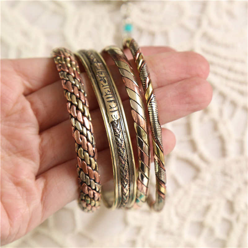 กำไลข้อมือทองแดงสีแดงแบบเปิดสำ - Ethnic Fashion Com บทวิจารณ์และราคา
