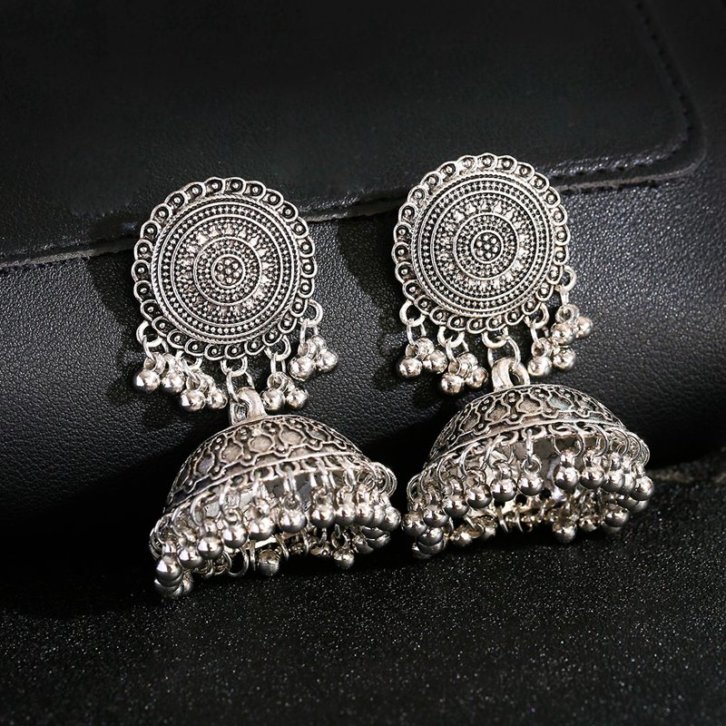 ชาติพันธุ์ผู้หญิงสีเงินสีBells - Ethnic Indian Fashion บทวิจารณ์และราคา