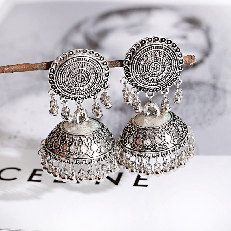 ชาติพันธุ์ผู้หญิงสีเงินสีBells - Ethnic Indian Fashion บทวิจารณ์และราคา