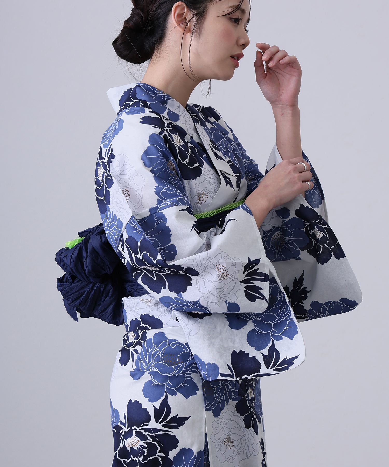 ชุดยูกาตะแบบดั้งเดิม ผ้าฝ้ายลิ - Ethnic Clothing & Online Fashion Store Khaadi Us บทวิจารณ์และราคา